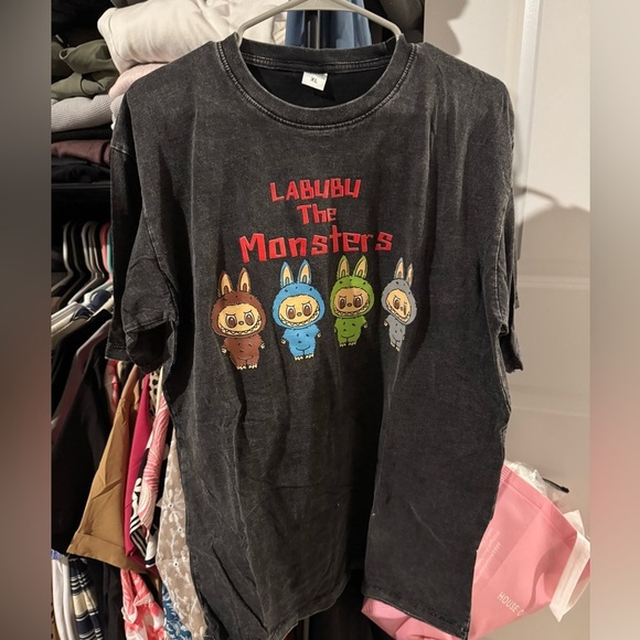 Tops - 🍗 Labubu tshirt